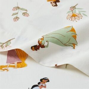 New- Full Size FLAT SHEET ONLY, Princess Characters- The Disney Flat Sheet